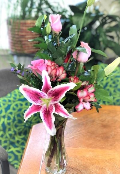 Color Roses with Lilies